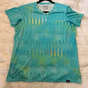 Patagonia Turquoise and Yellow Capilene Baselayer